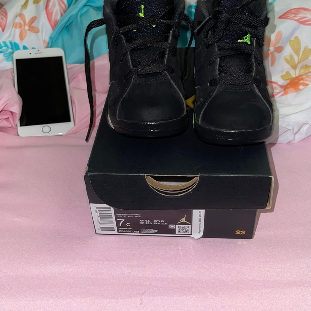 Toddler Jordan Retro 6